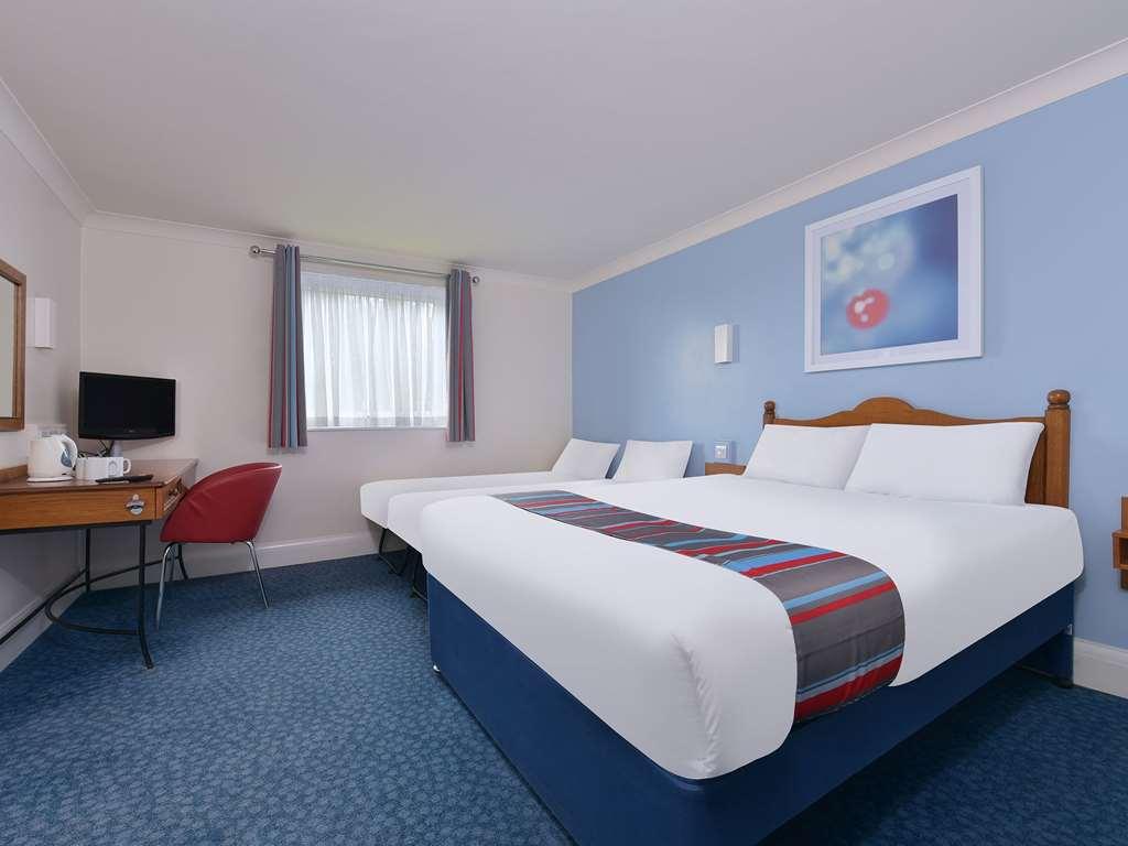 Travelodge Walton On Thames Room photo