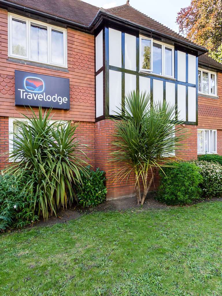 Travelodge Walton On Thames Exterior photo