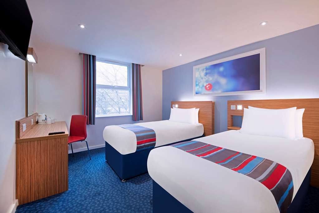 Travelodge Walton On Thames Room photo